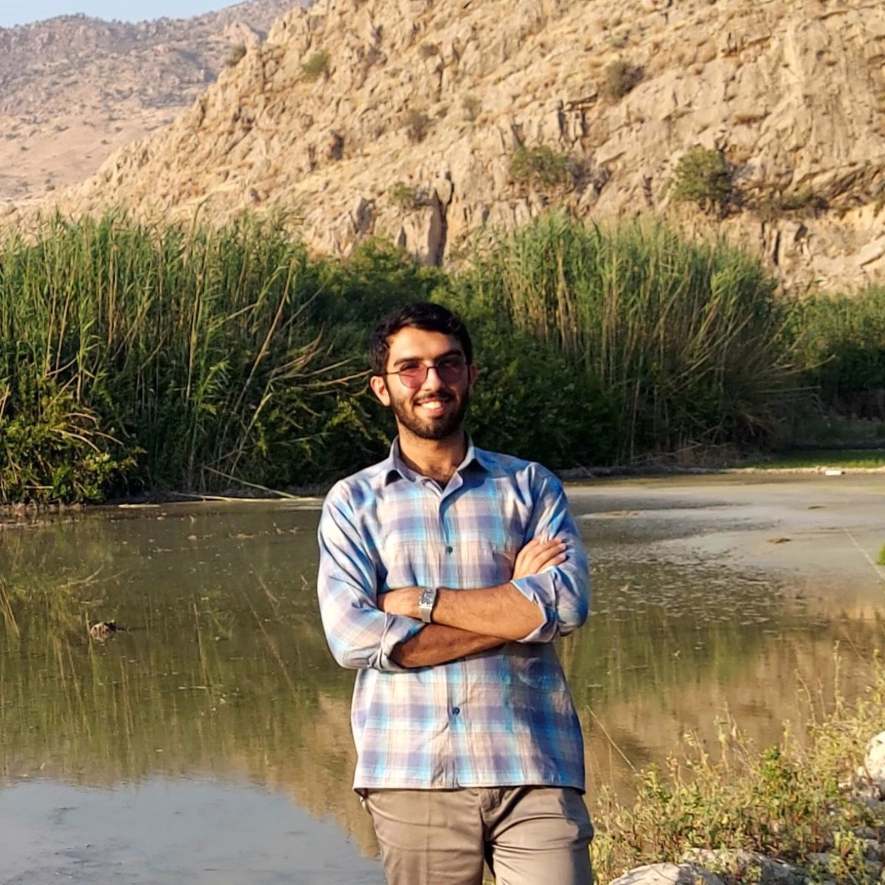 علیرضا عزیزی
